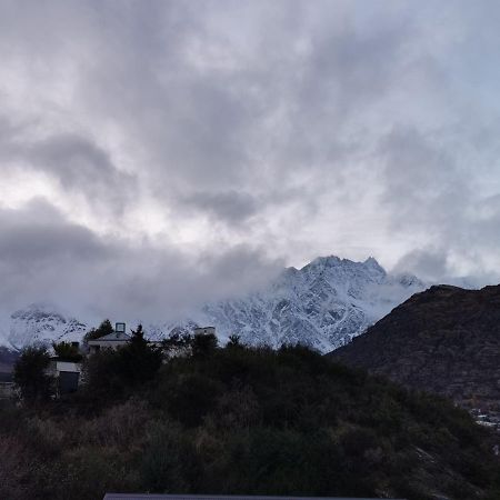 Alpine Village Views ควีนส์ทาวน์ ภายนอก รูปภาพ